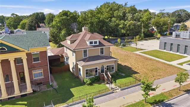 1706 6th Avenue, Des Moines, IA 50314