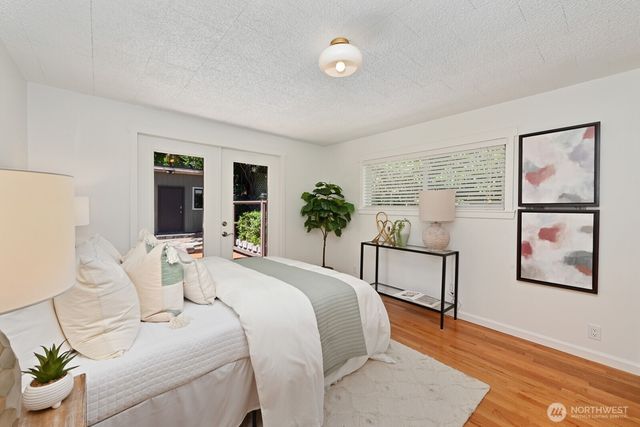 9515 Linden Avenue N, Seattle, WA 98103