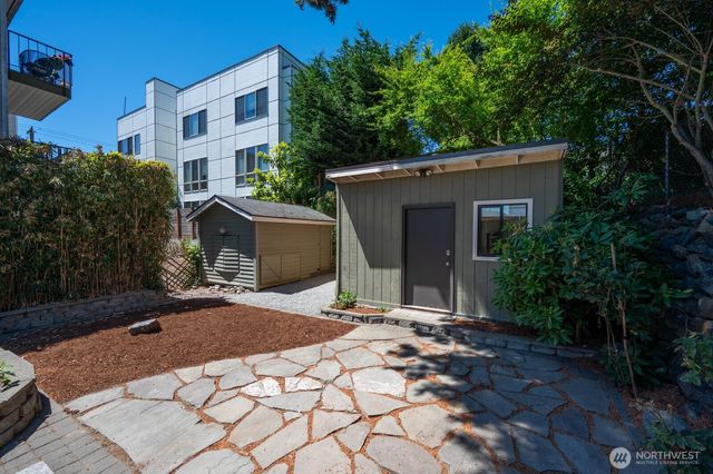9515 Linden Avenue N, Seattle, WA 98103