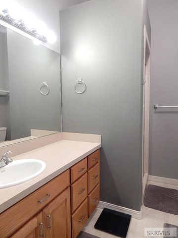 3730 Creekside Drive, Idaho Falls, ID 83404