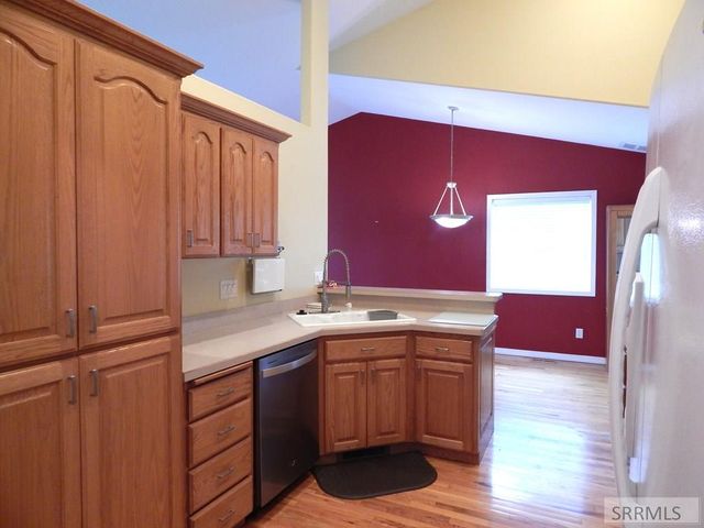 3730 Creekside Drive, Idaho Falls, ID 83404