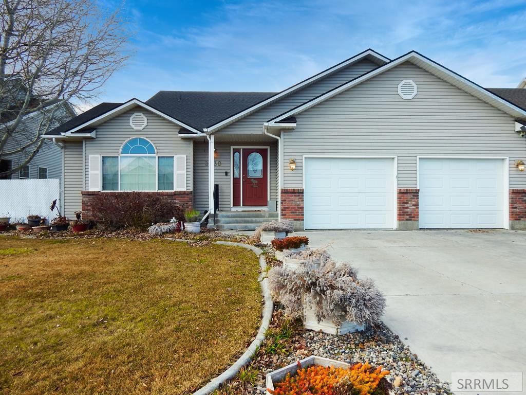 3730 Creekside Drive, Idaho Falls, ID 83404