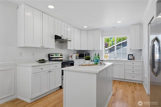 22364 NE 101st Place, Redmond, WA 98053