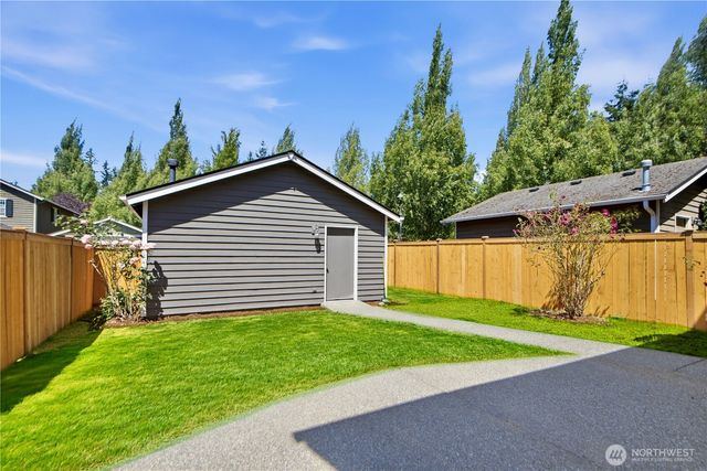 22364 NE 101st Place, Redmond, WA 98053