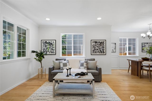 22364 NE 101st Place, Redmond, WA 98053