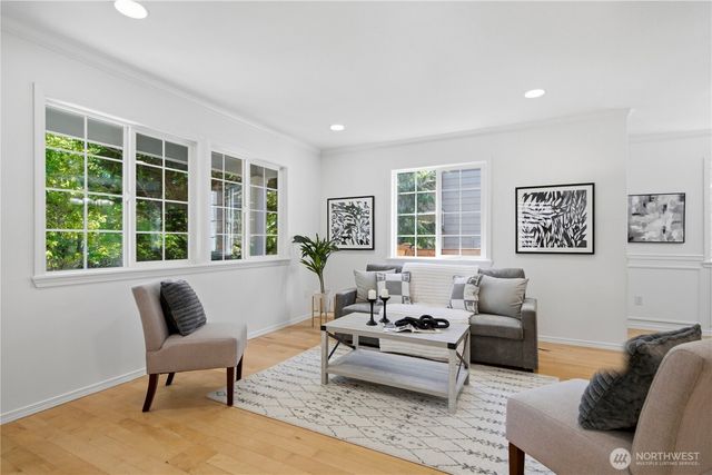 22364 NE 101st Place, Redmond, WA 98053
