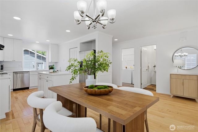 22364 NE 101st Place, Redmond, WA 98053