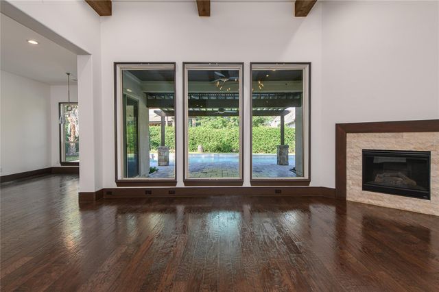 30 Freestone Stream Place, Spring, TX 77389