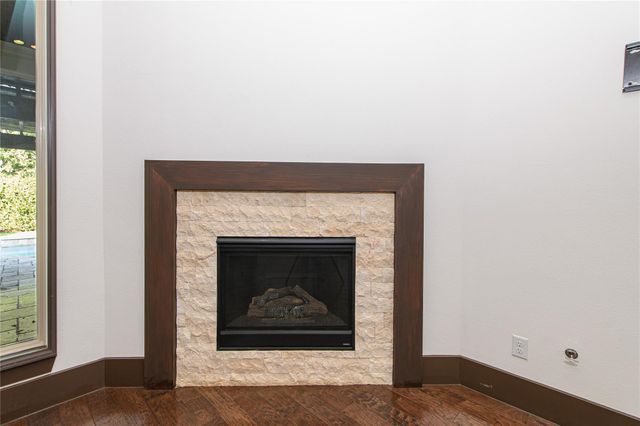 30 Freestone Stream Place, Spring, TX 77389