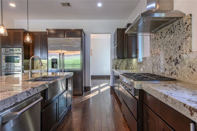 30 Freestone Stream Place, Spring, TX 77389