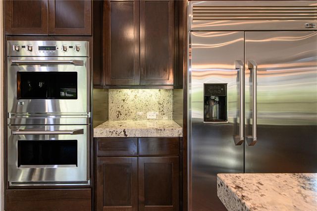 30 Freestone Stream Place, Spring, TX 77389
