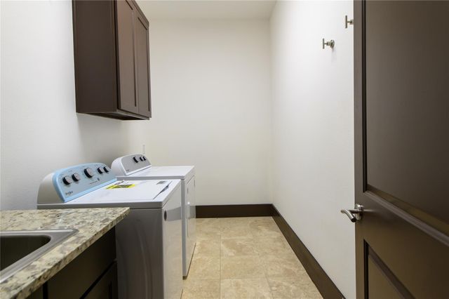 30 Freestone Stream Place, Spring, TX 77389