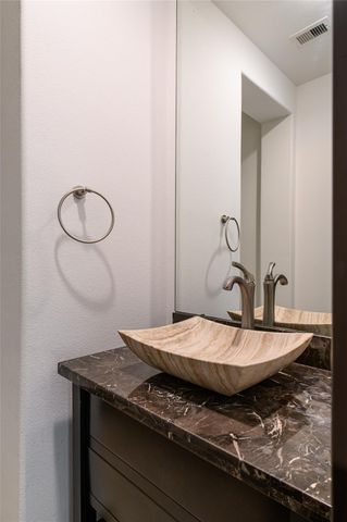 30 Freestone Stream Place, Spring, TX 77389