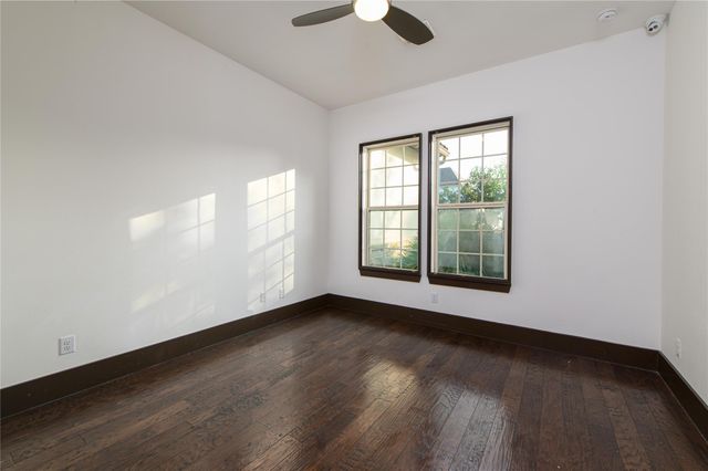 30 Freestone Stream Place, Spring, TX 77389