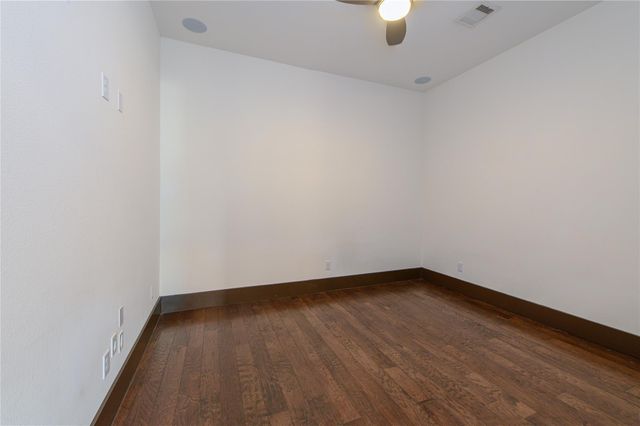 30 Freestone Stream Place, Spring, TX 77389
