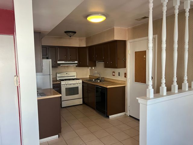 1795 Marquette Lane, Hoffman Estates, IL 60169