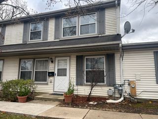 1795 Marquette Lane, Hoffman Estates, IL 60169