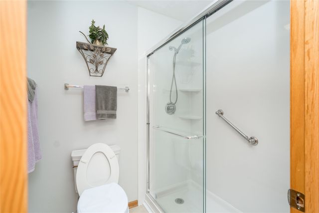 3017 Timber Hill Court, Des Moines, IA 50320