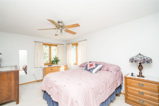 3017 Timber Hill Court, Des Moines, IA 50320