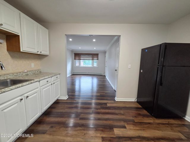 1 George Street 3, Jamesburg, NJ 08831