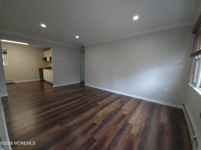 1 George Street 3, Jamesburg, NJ 08831