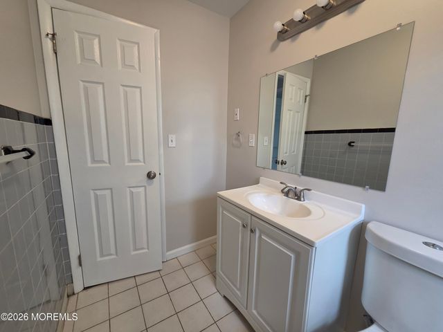 1 George Street 3, Jamesburg, NJ 08831