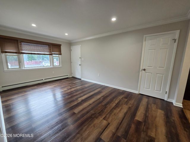 1 George Street 3, Jamesburg, NJ 08831