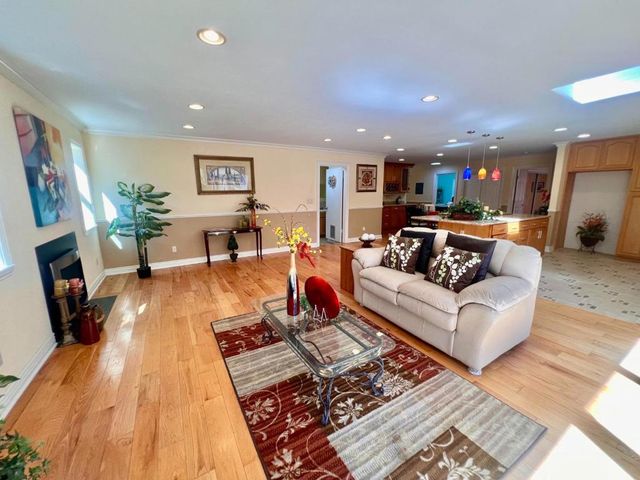 6374 Wisteria Way, San Jose, CA 95129