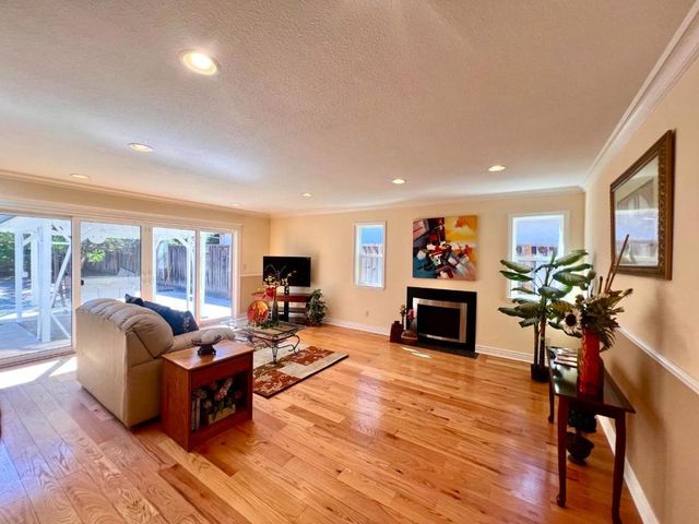 6374 Wisteria Way, San Jose, CA 95129