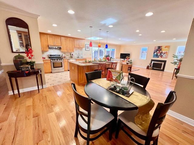 6374 Wisteria Way, San Jose, CA 95129