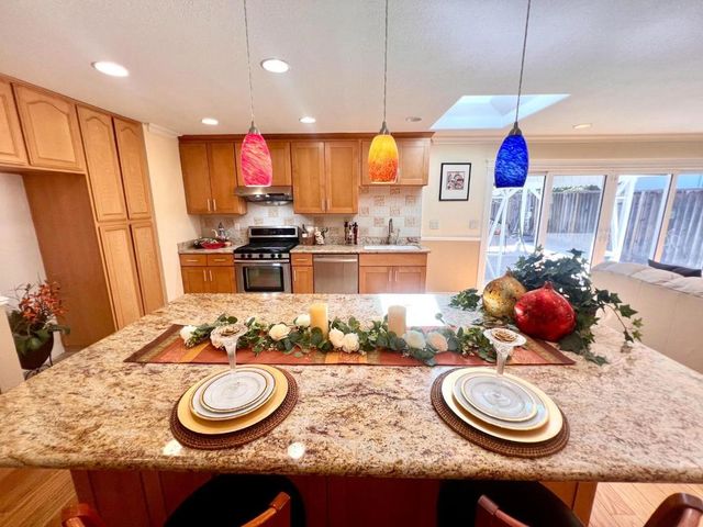 6374 Wisteria Way, San Jose, CA 95129