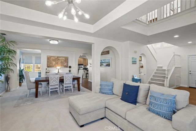 1744 Tamarron Dr, Corona, CA 92883