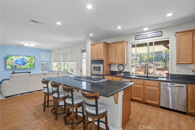 1744 Tamarron Dr, Corona, CA 92883