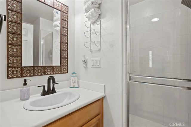 1744 Tamarron Dr, Corona, CA 92883