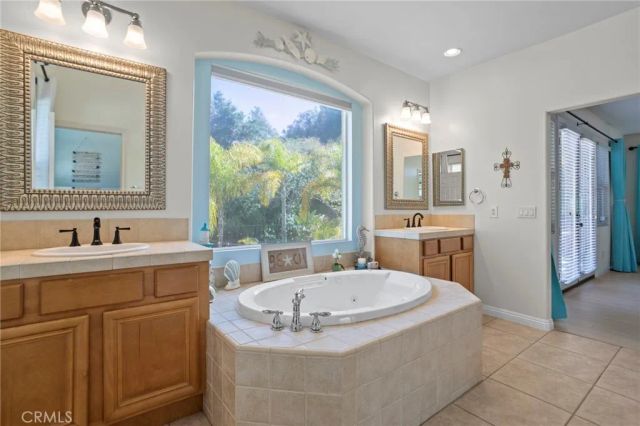 1744 Tamarron Dr, Corona, CA 92883