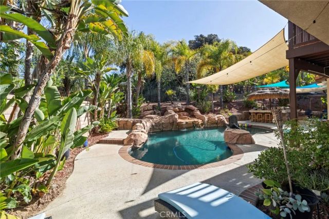 1744 Tamarron Dr, Corona, CA 92883