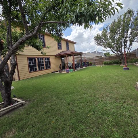 10000 Cougar Trail, Fort Worth, TX 76108