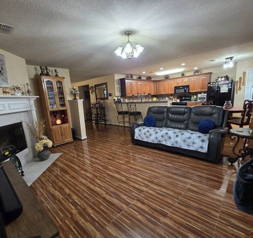 10000 Cougar Trail, Fort Worth, TX 76108