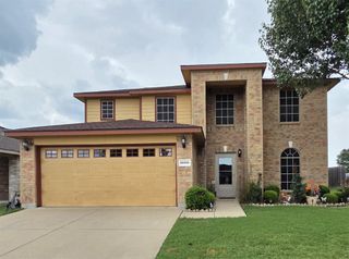 10000 Cougar Trail, Fort Worth, TX 76108