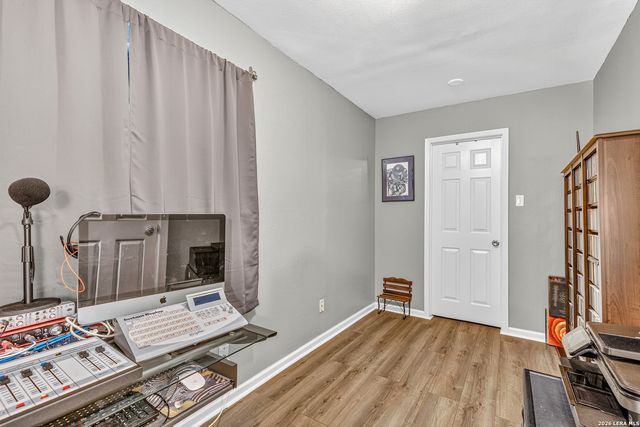 8803 PERTSHIRE ST, San Antonio, TX 78254