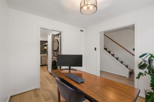11550 Chimney Rock Unit 400 Road, Houston, TX 77035