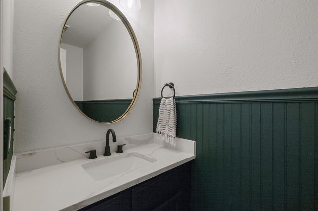 11550 Chimney Rock Unit 400 Road, Houston, TX 77035