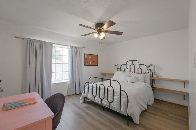 11550 Chimney Rock Unit 400 Road, Houston, TX 77035