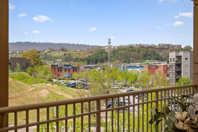 4 Cherokee Boulevard 405, Chattanooga, TN 37405