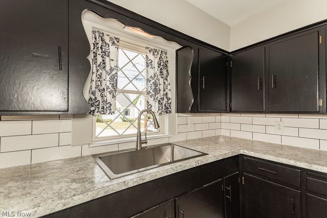 1565 Douglas Road, Wickliffe, OH 44092