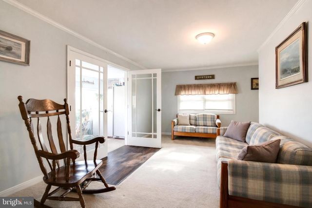 215 NANTICOKE RD, Essex, MD 21221
