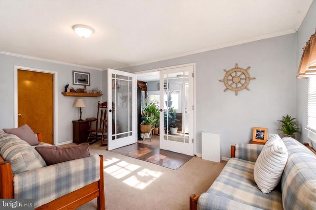 215 NANTICOKE RD, Essex, MD 21221