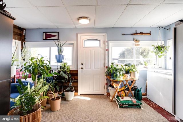 215 NANTICOKE RD, Essex, MD 21221