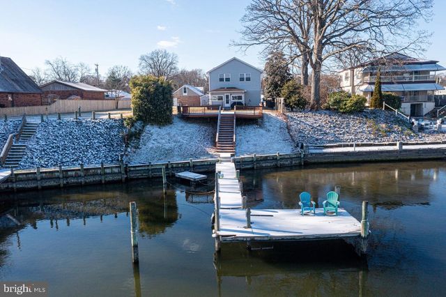 215 NANTICOKE RD, Essex, MD 21221