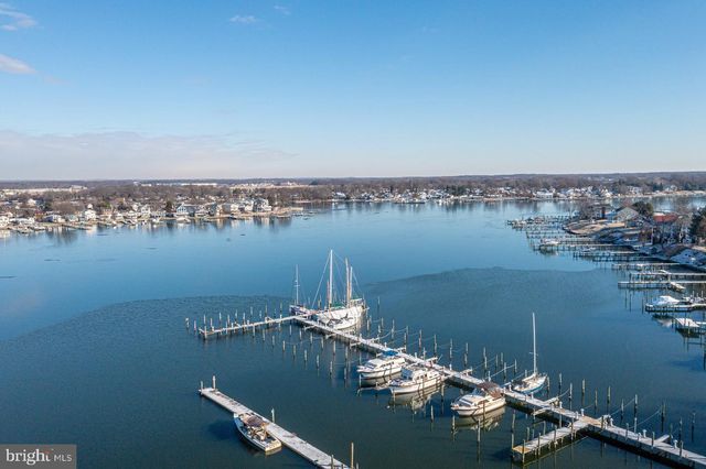 215 NANTICOKE RD, Essex, MD 21221